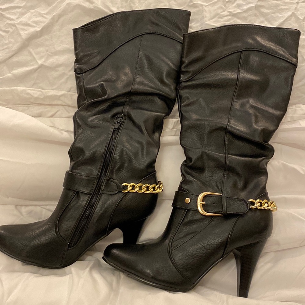 Mandee knee boots nwot size 8